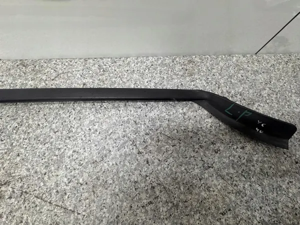 Linker voorruitrubber OEM 31448939 Volvo XC40 image 4