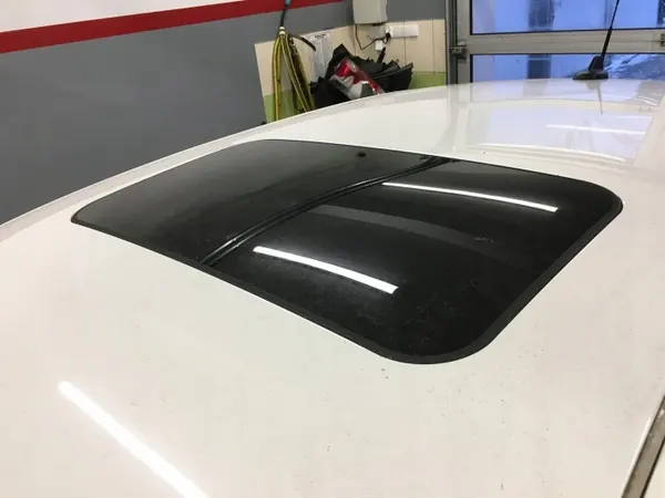Toit Ouvrant Vitré SKODA SUPERB 2 2008-2012 Complet image 2