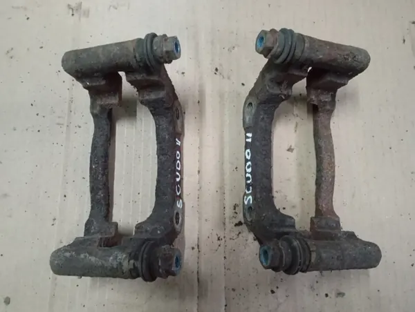 Remklauwbeugel OEM Jarzmo Achter Scudo Jumpy image 3