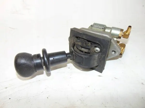 Wabco Jarruventtiili OEM 9617231240 MAN M2000:lle image 3