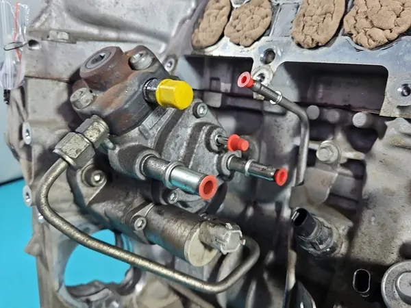 Brandstofpomp Opel Astra V K 55495426 1.6 CDTI image 2