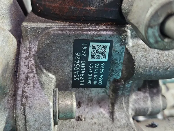 Brandstofpomp Opel Astra V K 55495426 1.6 CDTI image 3