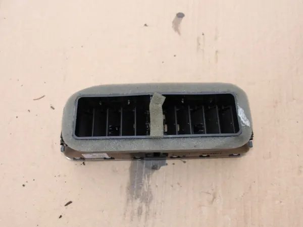 Grille de ventilation Audi OE 4H0819203D - Occasion image 3