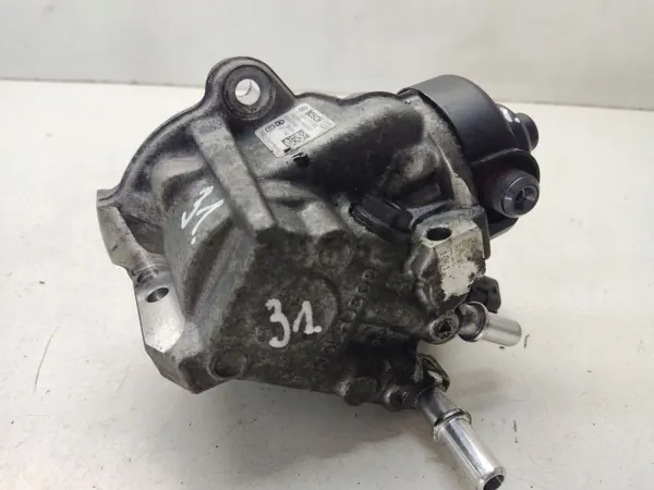Hyundai Santa Fe 2019 Högtryckspump OEM 331002F600 image 2