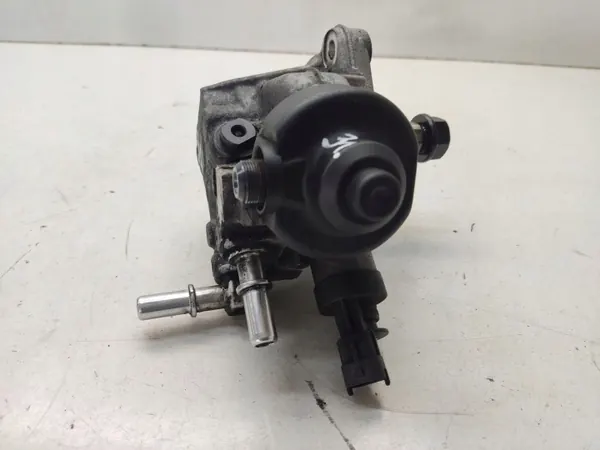 Hyundai Santa Fe 2019 Högtryckspump OEM 331002F600 image 4