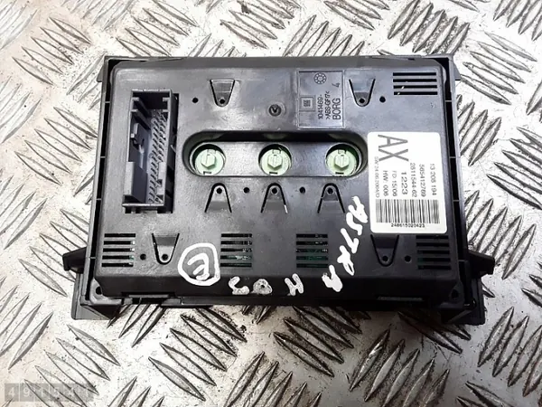 Ecrã de visualização Opel Astra H OEM 13208194 Usado image 3