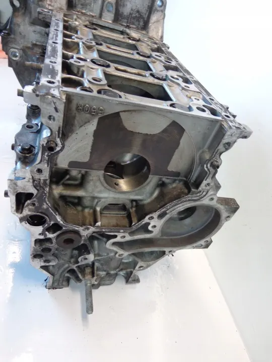 Moottorilohko CITROEN C4 I Grand Picasso 1.6 HDI 9HZ 10JBAL image 9