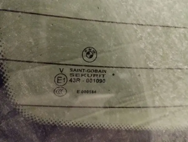 Vitre arrière BMW OEM AMD136538 pour Série 7 E65/E66 image 7