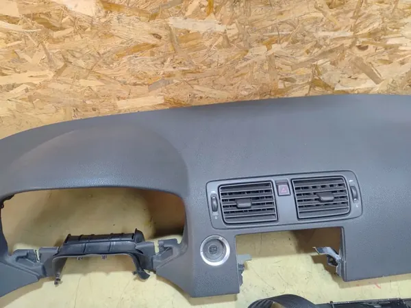 VOLVO S40 II V50 Dashboardconsole OEM Gebruikt image 8