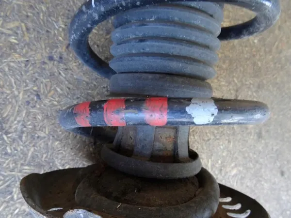 Amortizzatore McPherson e molla AUDI A3 8P 1.6 TDI image 3