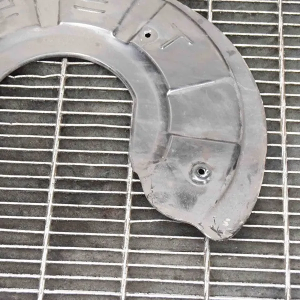 Tesla OEM 104594501B Escudo freio dianteiro lado esquerdo image 3