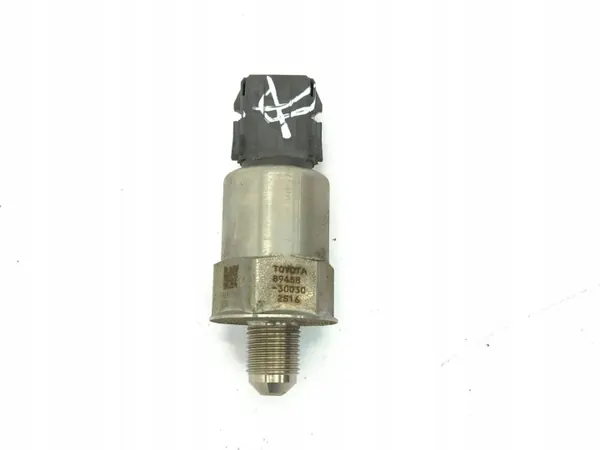 Capteur Pression Carburant Lexus OEM 8945830030 image 2