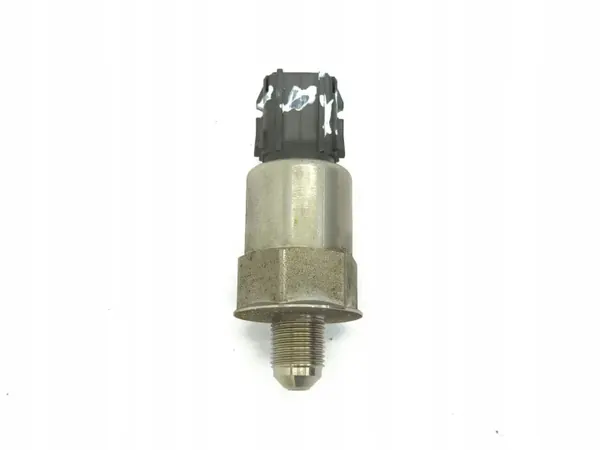 Capteur Pression Carburant Lexus OEM 8945830030 image 3