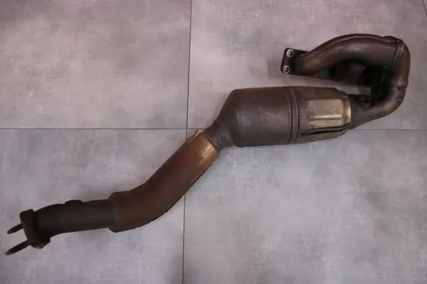 OEM 7516734 7516735 BMW Abgaskrümmer Katalysator image 3