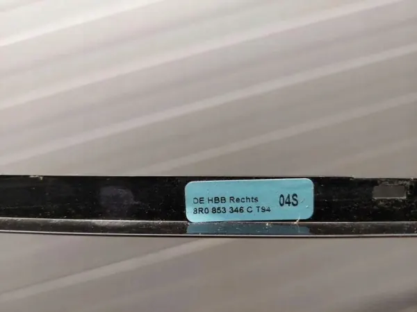 Linker Carrosserielijst Piano Zwart OEM 8R0853703E image 3