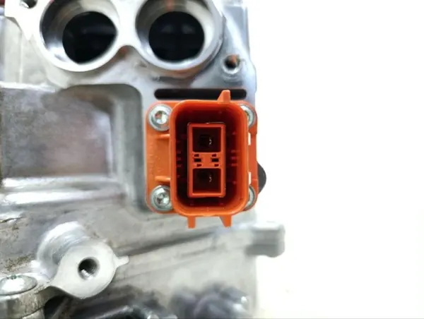 Invertteri Chrysler Pacifica 2021 OEM P05185115AF image 10
