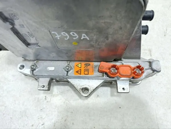 Invertteri Chrysler Pacifica 2021 OEM P05185115AF image 3