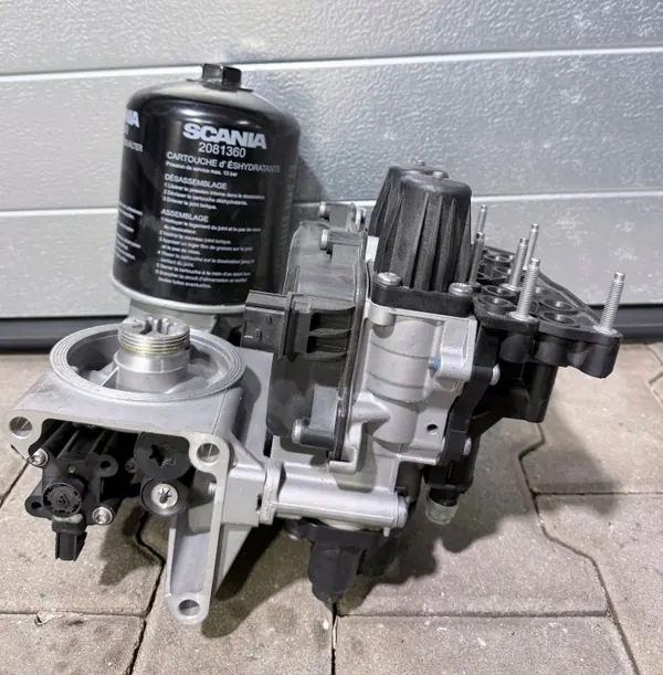 Scania Lufttrockner OEM 2942329 - Gebrauchter Zustand image 2