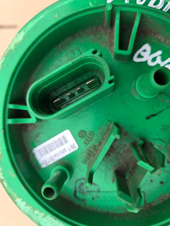 Brandstofpomp Float 8E0919051A Volkswagen Passat B5 image 3