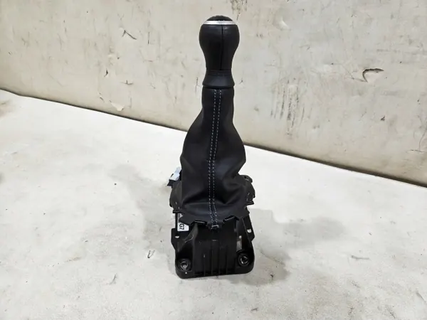 Toyota OE 33530-K0010 Manchon Levier Vitesse - Occasion image 2