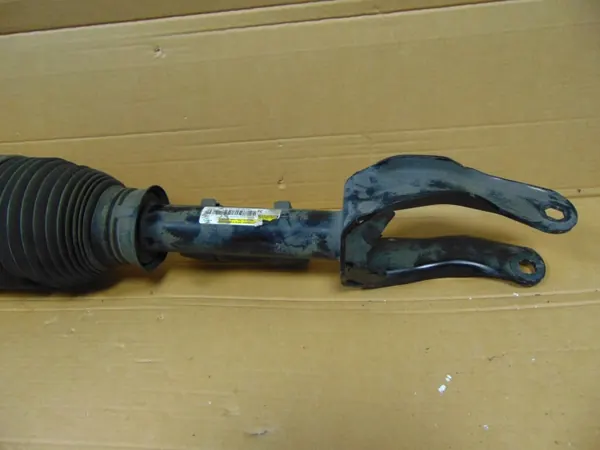 Mercedes GLE W167 Fram höger stötdämpare OEM A1673203604 image 3