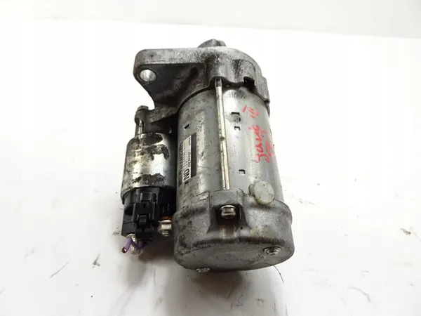 Motor de arranque Toyota Yaris III Auris 1.4 D4-D image 4