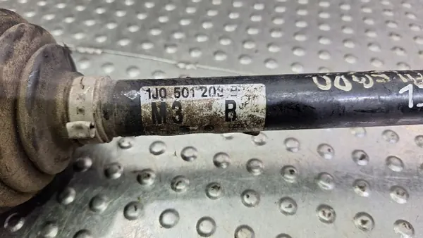 Vänster bakaxelhalva OEM S26372068 för Audi TT 8N image 5