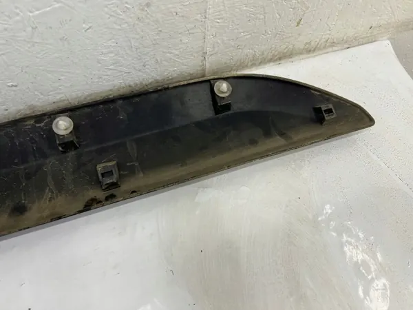 OEM 9808748977 Rechter Achterdeurlijst - Gebruikt image 4