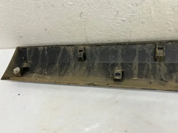 OEM 9808748977 Rechter Achterdeurlijst - Gebruikt image 5