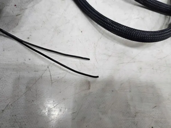 Mercedes W222 etupyyhinvarsi OEM A2228200640 image 5