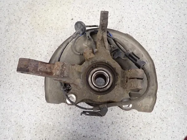 Pivot avant droit Mitsubishi ASX 1.8 DID 10-16 OEM image 6