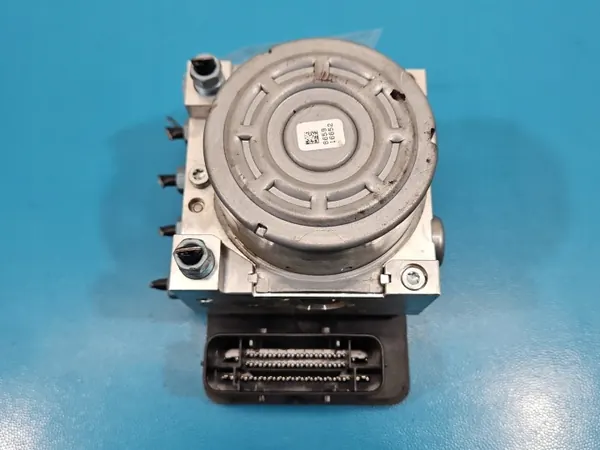 ABS-pumppu OEM 6871111/6871112 BMW F34 GT:lle image 4