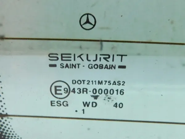 Heckklappenglas OEM 11 für Mercedes Vito I W638 2001 image 6