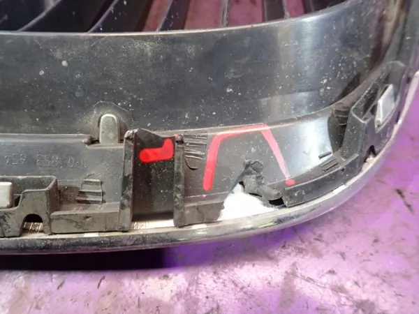 SEAT Leon II Grille OEM Zawada-384669- Gebruikt image 4