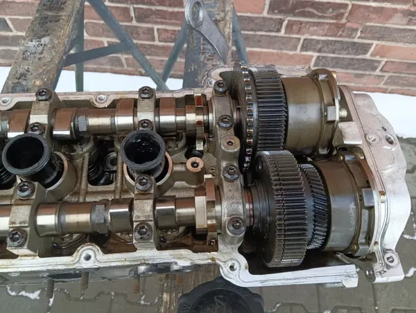 Culata BMW OE 7833880 - Usada image 3