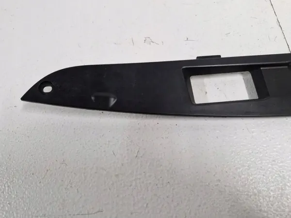 Couvre-bandeau éclairage coffre Infiniti FX OEM 908171CA0A image 4