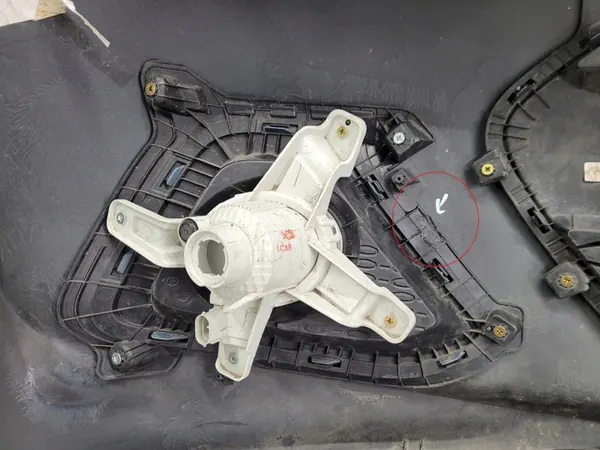 Parachoques delantero Hyundai i10 II 2013-2016 image 8