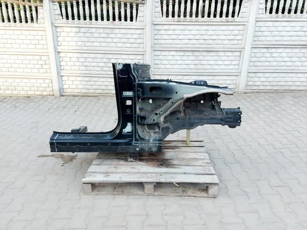MERCEDES EQC Fram höger fjärdedel OEM del image 2