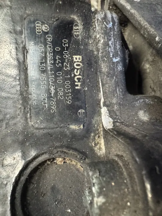Pompe à carburant haute pression OEM 057130755G Audi A8 image 5