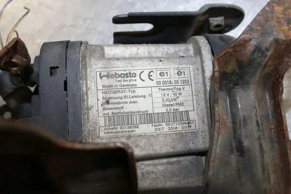 Webasto VW TOURAN 1.9L diesel 2007 1K0815065AG image 1