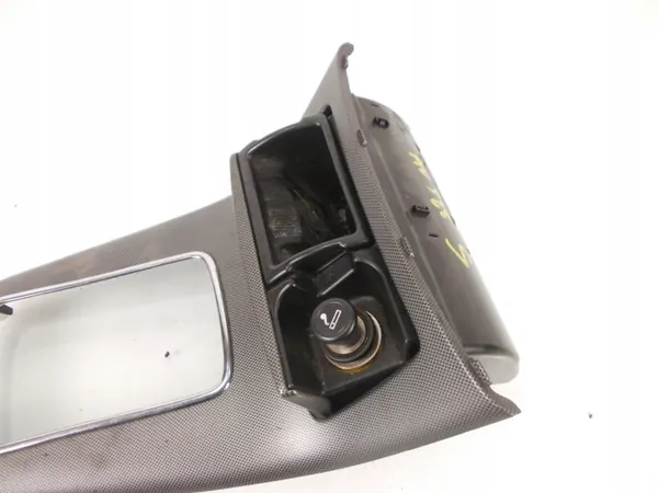Cendrier Toyota OEM 8264TJRH pour Avensis 2.0 D4D image 3