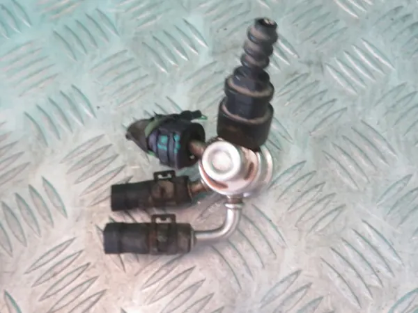 AdBlue-injector OEM 208994525R voor Renault Trafic image 4
