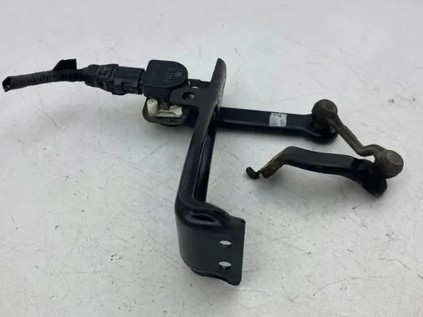 Sensor nivel suspensión aire delantero DAL24059 - Usado image 3