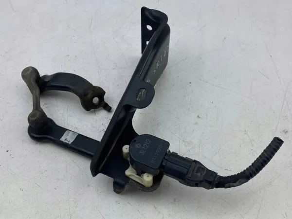 Sensor nivel suspensión aire delantero DAL24059 - Usado image 5