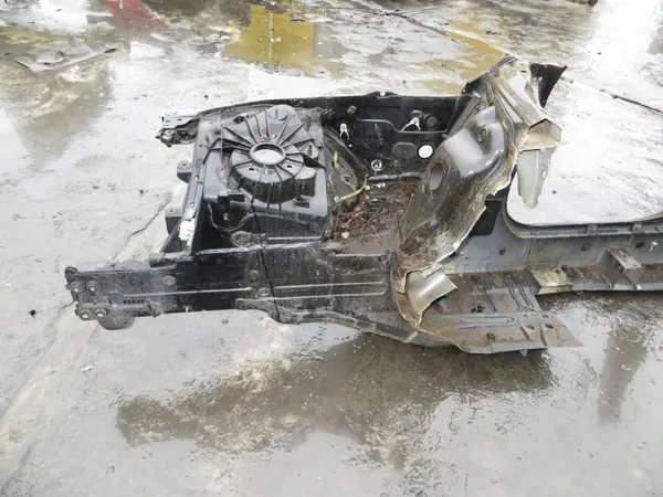 Panneau quart droit avant Mercedes W205 OEM c/1104 image 4