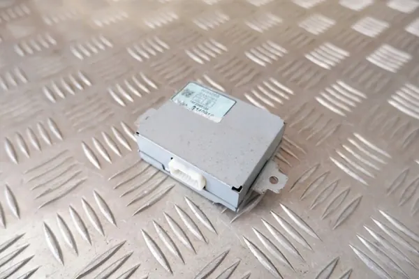 Antenneversterker OEM 8638A069 voor Mitsubishi Outlander image 2