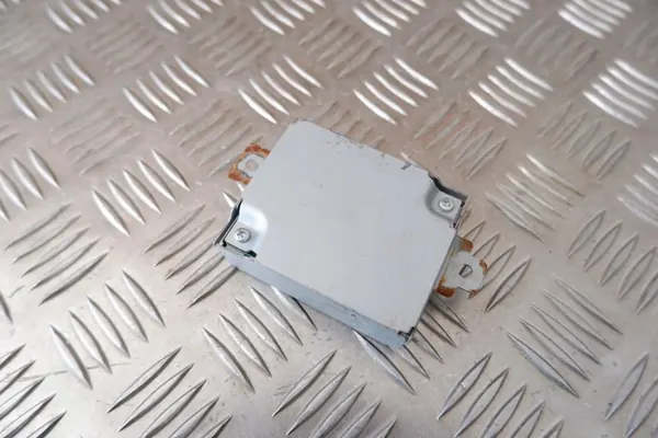 Antenneversterker OEM 8638A069 voor Mitsubishi Outlander image 6
