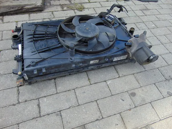 Kylsystemets vattenkylare med fläkt Opel Insignia A image 2