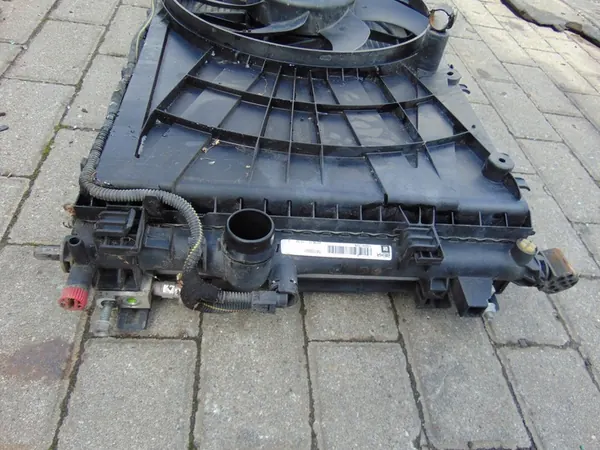 Kylsystemets vattenkylare med fläkt Opel Insignia A image 5
