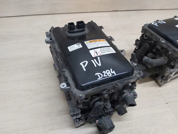 Onduleur Toyota Prius IV G9200-47240 - Occasion OEM image 3